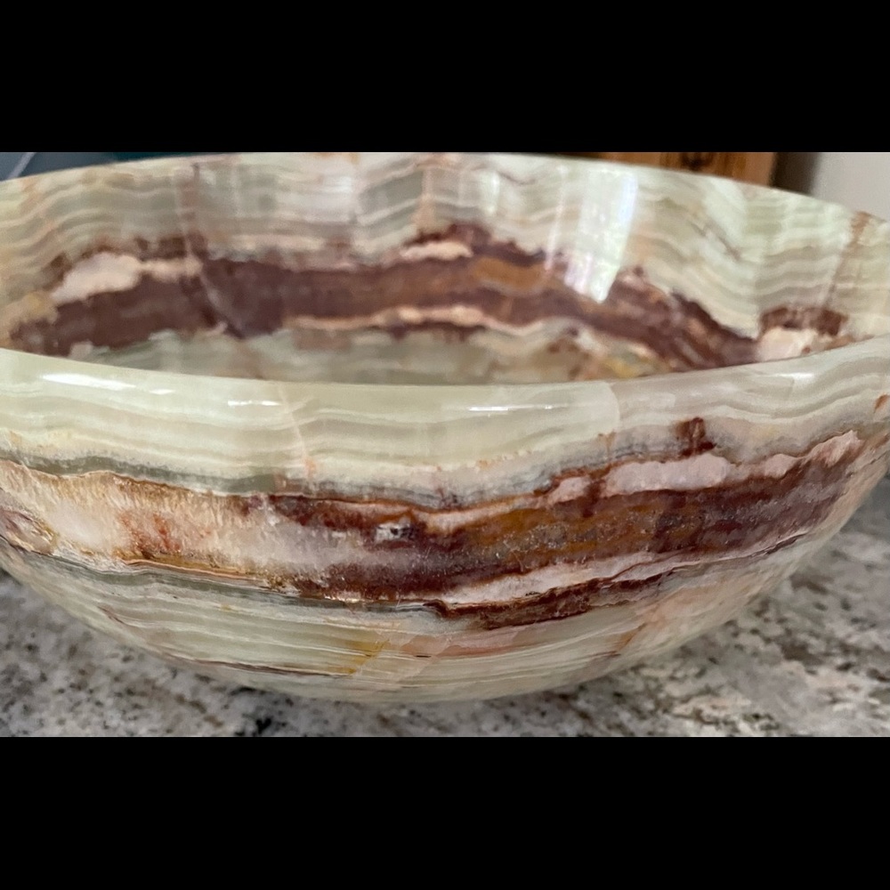 Green onyx stone bowl perfect new condition Gift